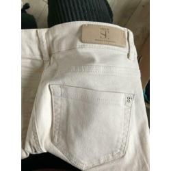 Lichtroze supertrash jeans maat 24
