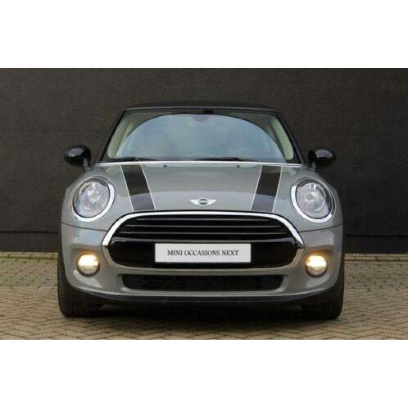 MINI 3-deurs Cooper Business (bj 2017)