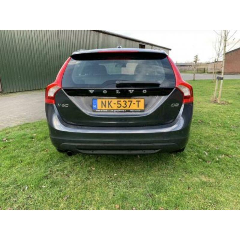 Volvo V60 1.6 D2 Momentum automaat navi stoelverwarming