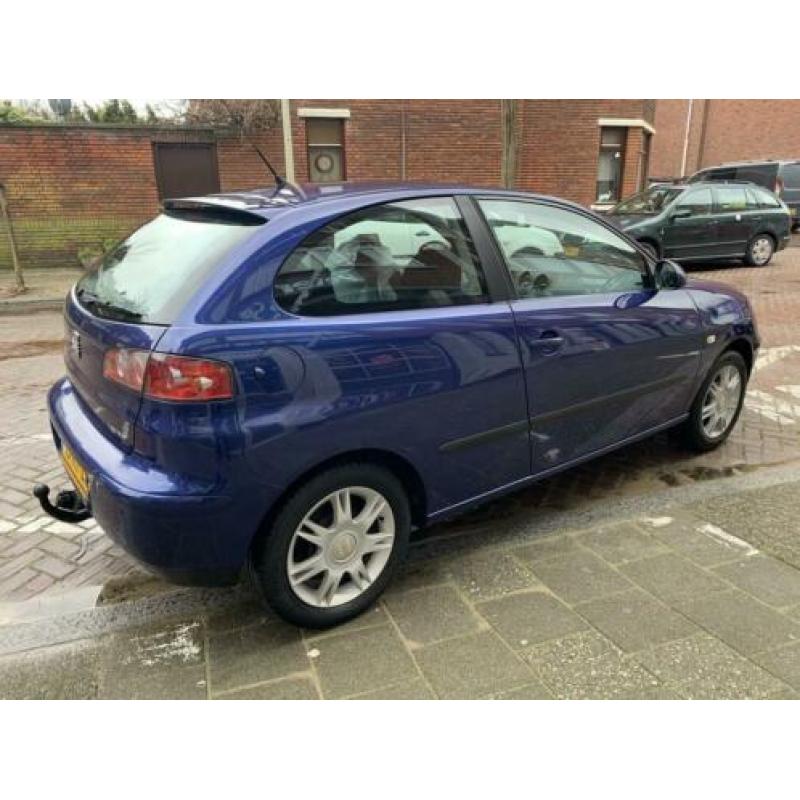 Seat Ibiza 1.4-16V Reference (bj 2005)