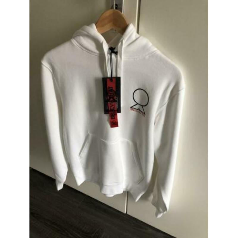 Hoodie BELIEVE THAT ?? maat 164, NIEUW!
