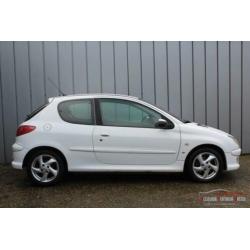 Peugeot 206 2.0 HDI 66KW 3DRS AIRCO NWE APK ELEK. RA
