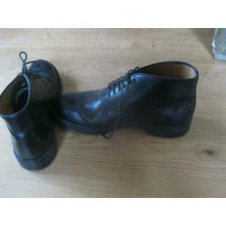 Van Lier leren veterschoenen:mt 42(8) 42,5(8.5),43,44/44.5