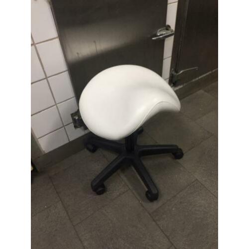 Zadelkruk 2 maanden oud goeie kwalitijdt