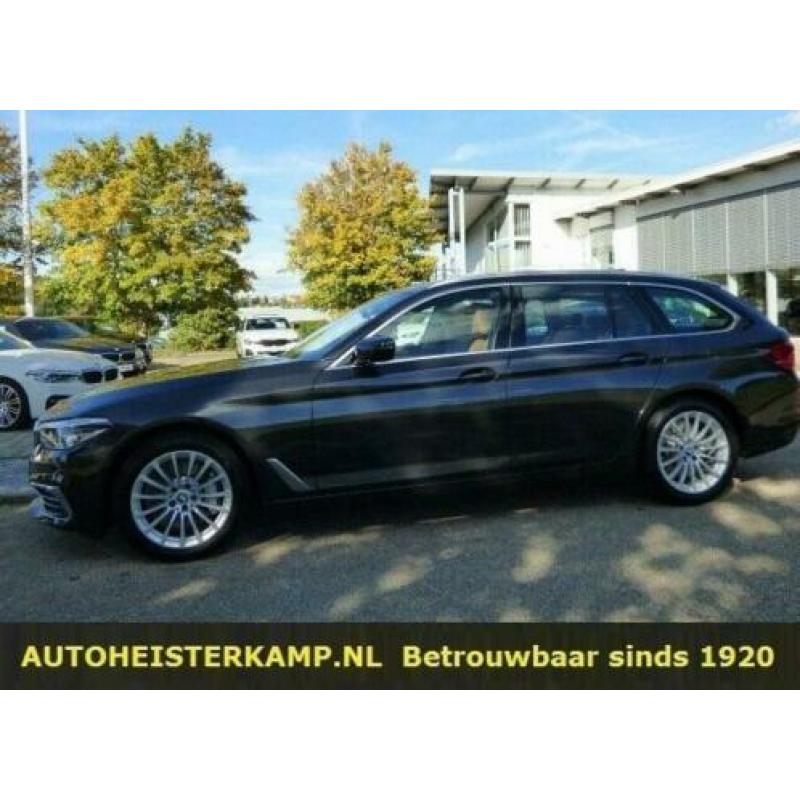 BMW 5 Serie Touring 530d 265 PK Luxury Line ACC Panoramadak