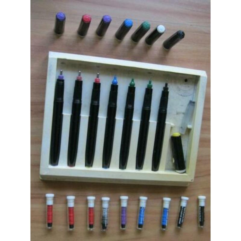 Doos met 7 Staedler Rapidograph Technical Drawing Pens