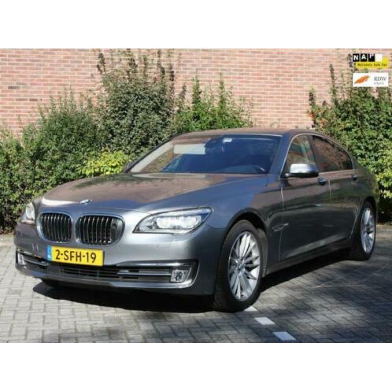BMW 7-serie 730d xDrive High Executive BMW 7-serie 730d xDri