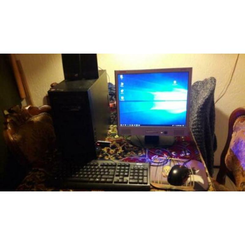 AMD FX (tm) - 4100 Quad-Core desktop , 3.60 Ghz kloksnelheid