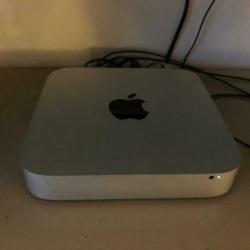 Mac mini 500GB / 8GB / keyboard, touchpad, muis en printer