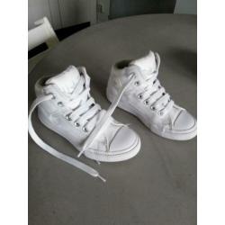 Witte sneakers all star converse en blauwe puma maat 29