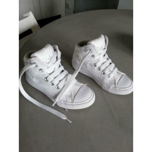 Witte sneakers all star converse en blauwe puma maat 29