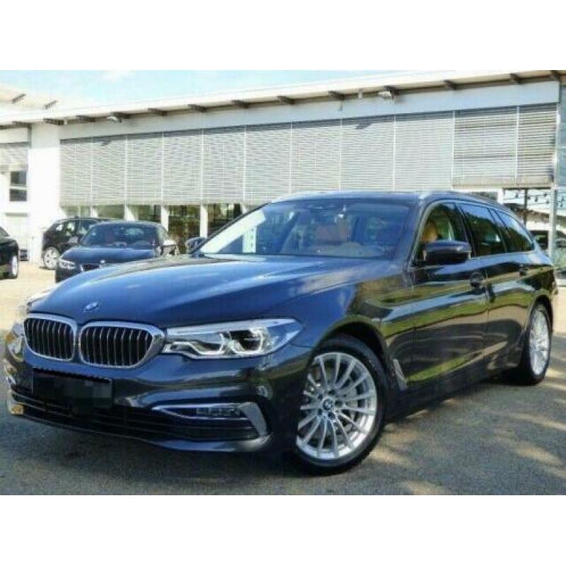 BMW 5 Serie Touring 530d 265 PK Luxury Line ACC Panoramadak
