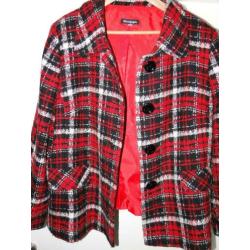 El Corte Ingles jas geruit rood, wit en zwart maat. 52 ??