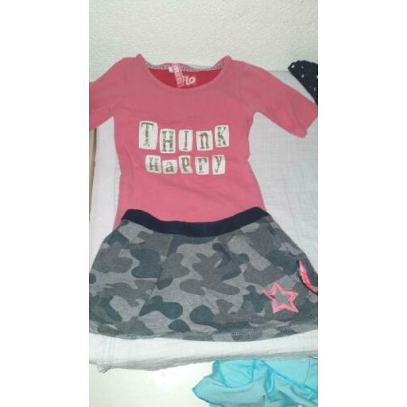 Pakket meisjes kleren en schoenen
