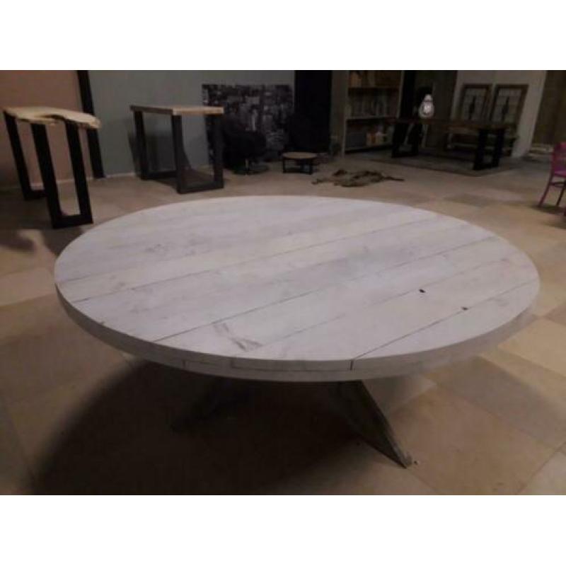 Vergadertafel, bureau steigerhout. Op maat / model gemaakt..