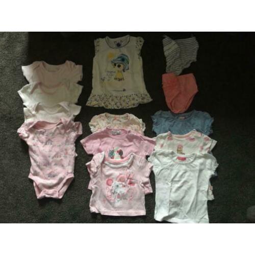 Leuk zomer pakket meisjesbabykleding maat 68