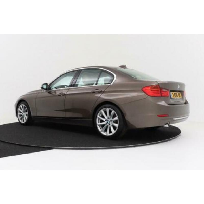 BMW 3-serie 320i EfficientDynamics Edition Upgrade Edition |