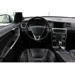 Volvo V60 2.4 D6 Plug-in R-Design *Excl. BTW* | Xenon | Harm