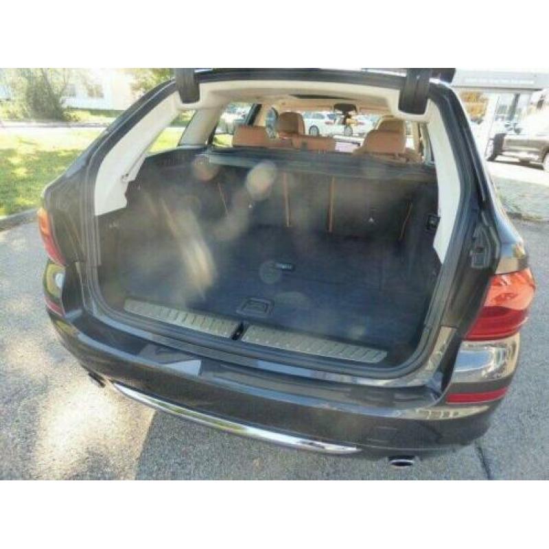 BMW 5 Serie Touring 530d 265 PK Luxury Line ACC Panoramadak