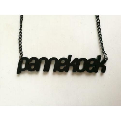 Zwarte Pannekoek ketting, naked Design, toren C, naamketting