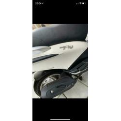 Piaggio Fly 4T 2018 incl 4* slot