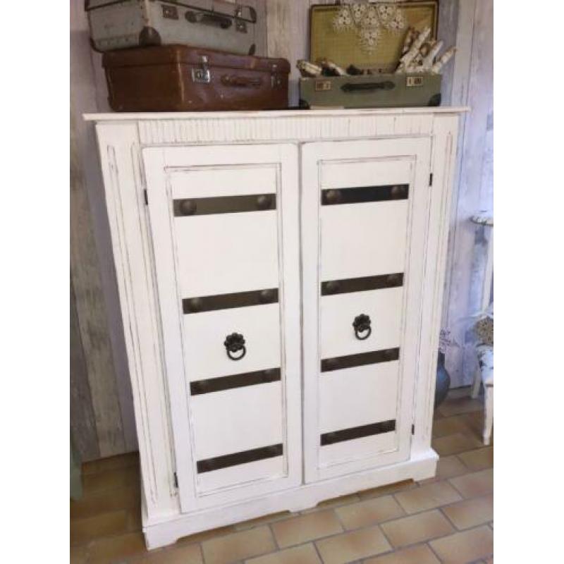 Ruime brocante wandkast /meidenkast spekkast ,Vintage