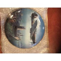 Twee Franklin Mint borden Spitfire