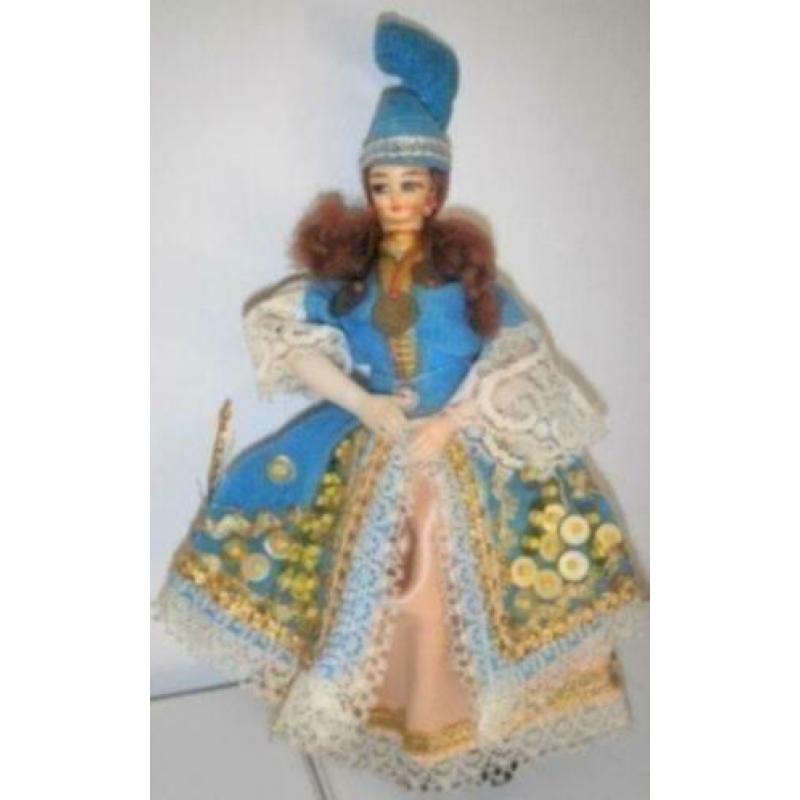 Vintage Grieks klederdrachtpoppetje (jaren 70)