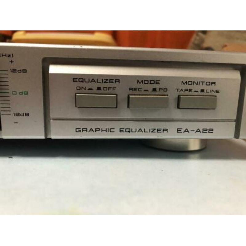 Akai equalizer ea-a22