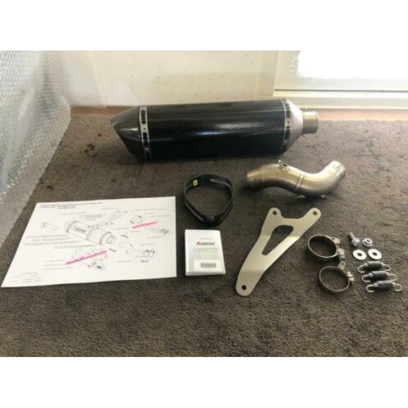 Akrapovic carbon uitlaat demper Honda CB1000R 08-16 SC60