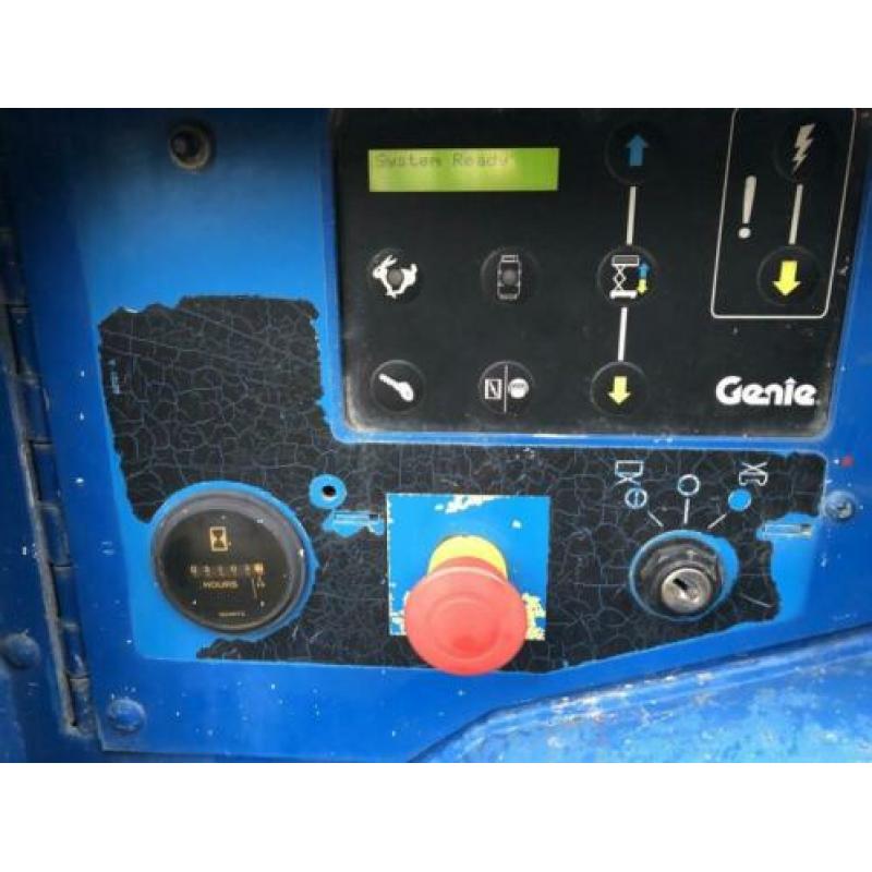 GENIE hoogwerker schaarlift GENIE GS2668 RT 4x4 kubota DIESE