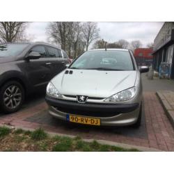 Peugeot 206 1.1 XR 3D 2005 Grijs