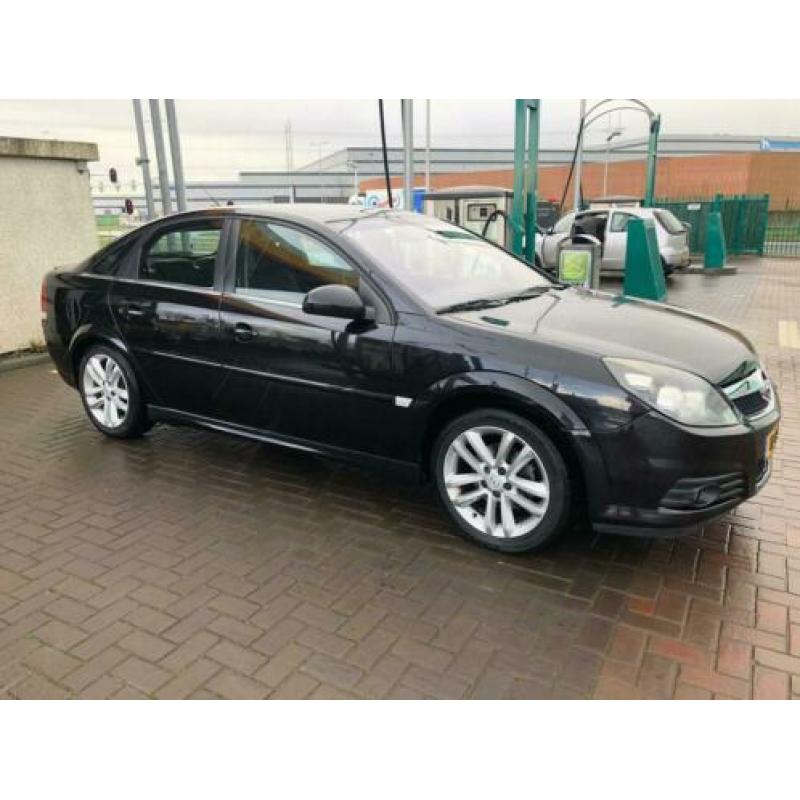 Opel Vectra 1.8 16V GTS 2006 Zwart