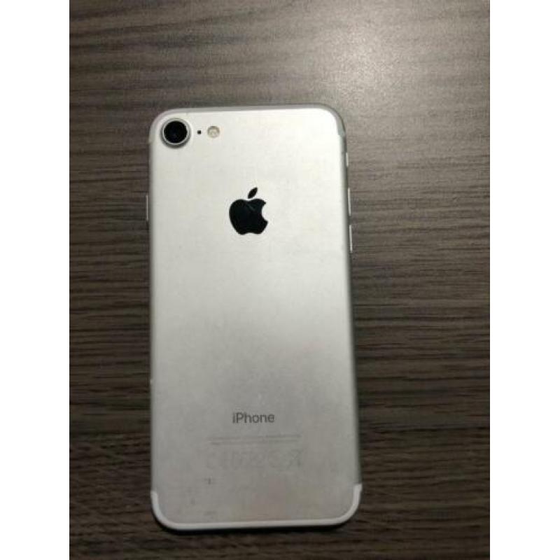 iPhone 7, 128 GB, zilver