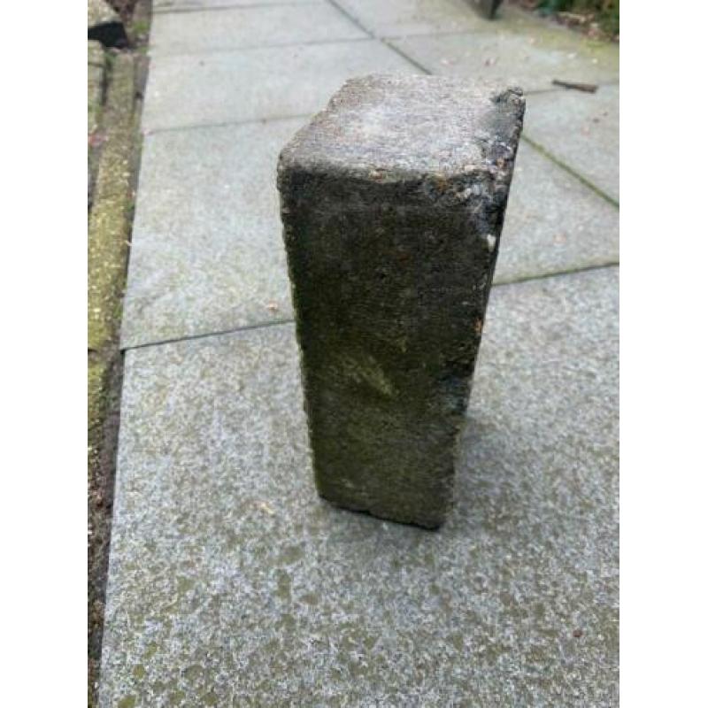 gratis af te halen tuintegels / klinkers ongeveer 16 m2