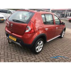 Dacia Sandero 1.6 Stepway (bj 2010)