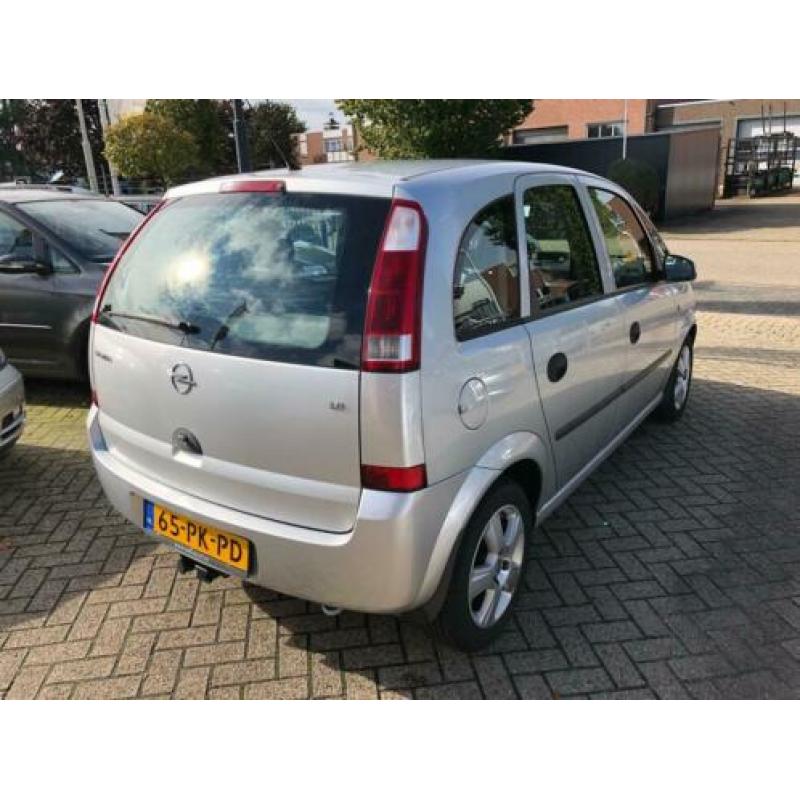 Opel Meriva 1.8-16V Maxx