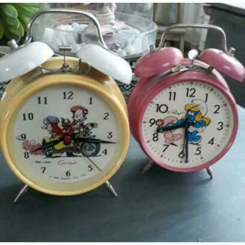 Te koop 2 mooie opwind wekkers