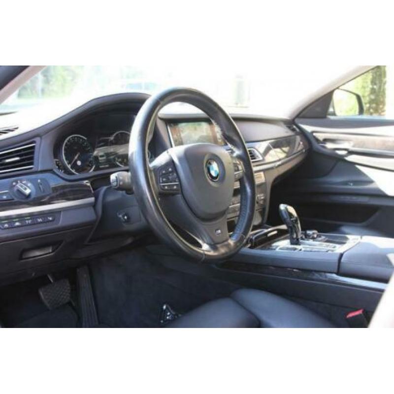 BMW 7-serie 730d xDrive High Executive BMW 7-serie 730d xDri