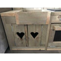 Kinderkeuken steigerhout met toebehoren.