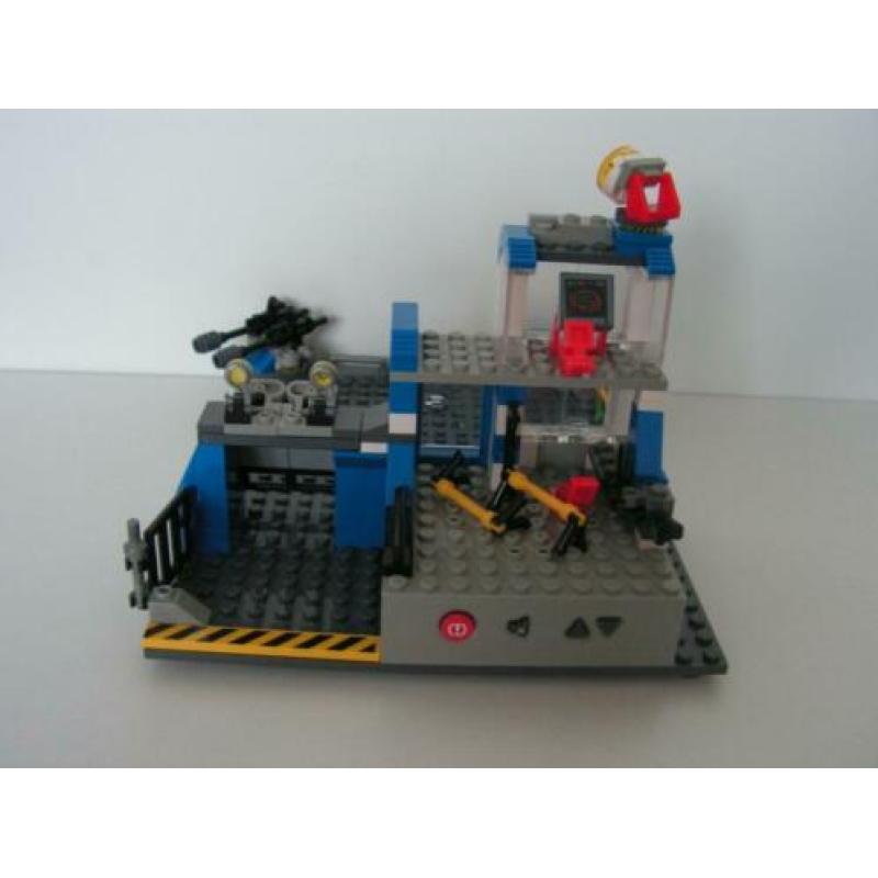 ZGAN Kreo City Ville invastion Police station zombie defense