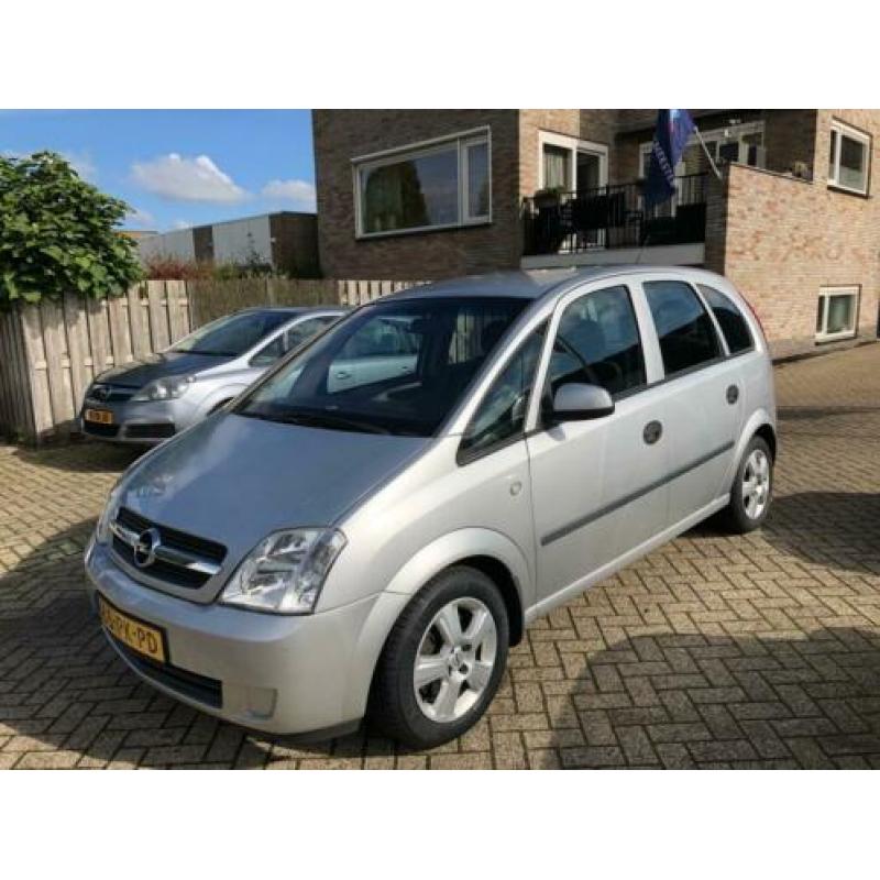 Opel Meriva 1.8-16V Maxx
