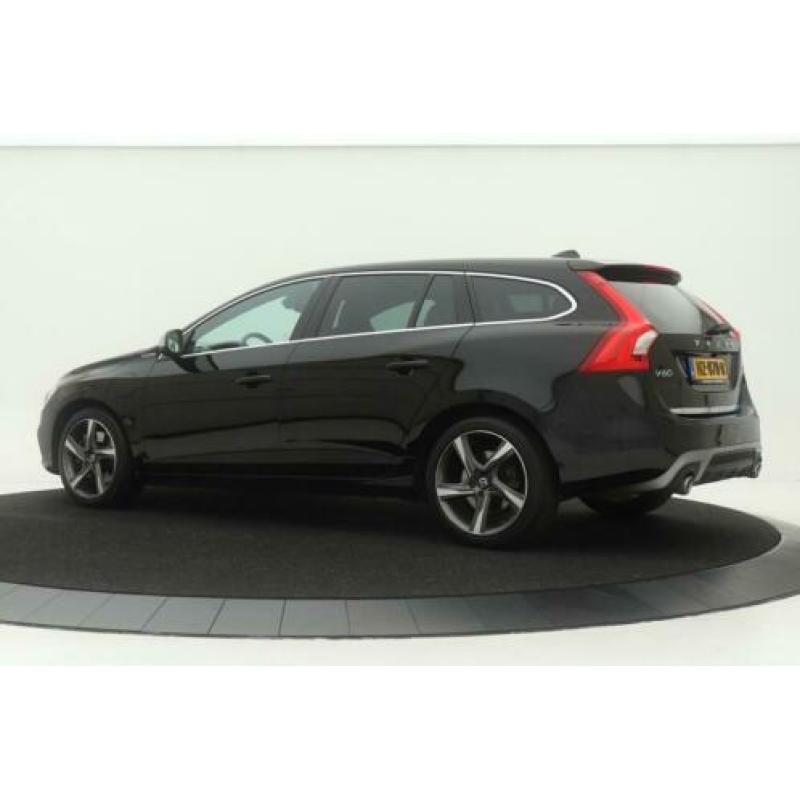 Volvo V60 2.4 D6 Plug-in R-Design *Excl. BTW* | Xenon | Harm