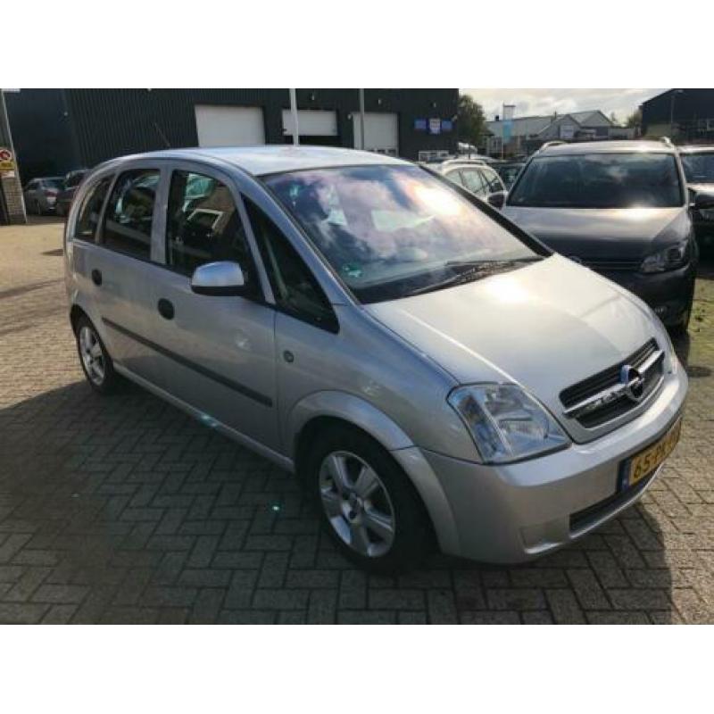 Opel Meriva 1.8-16V Maxx
