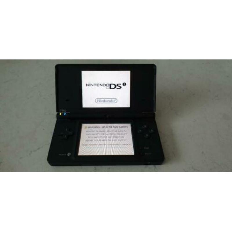 Nintendo DSi Met braintrainers en veel spellen