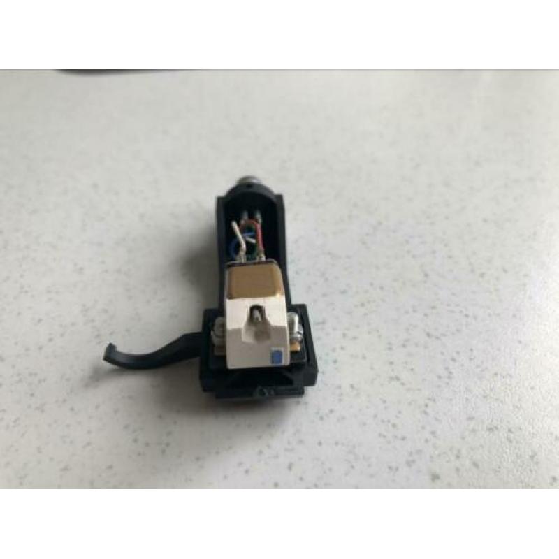 headshell met Stanton 500 element met naald