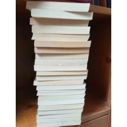 22 Baantjer boeken..waarvan 20 De Cock