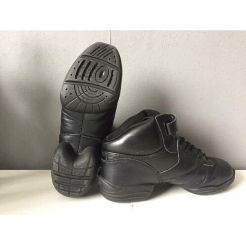 Capezio Dans Sneaker maat 41 (valt als 39/40)