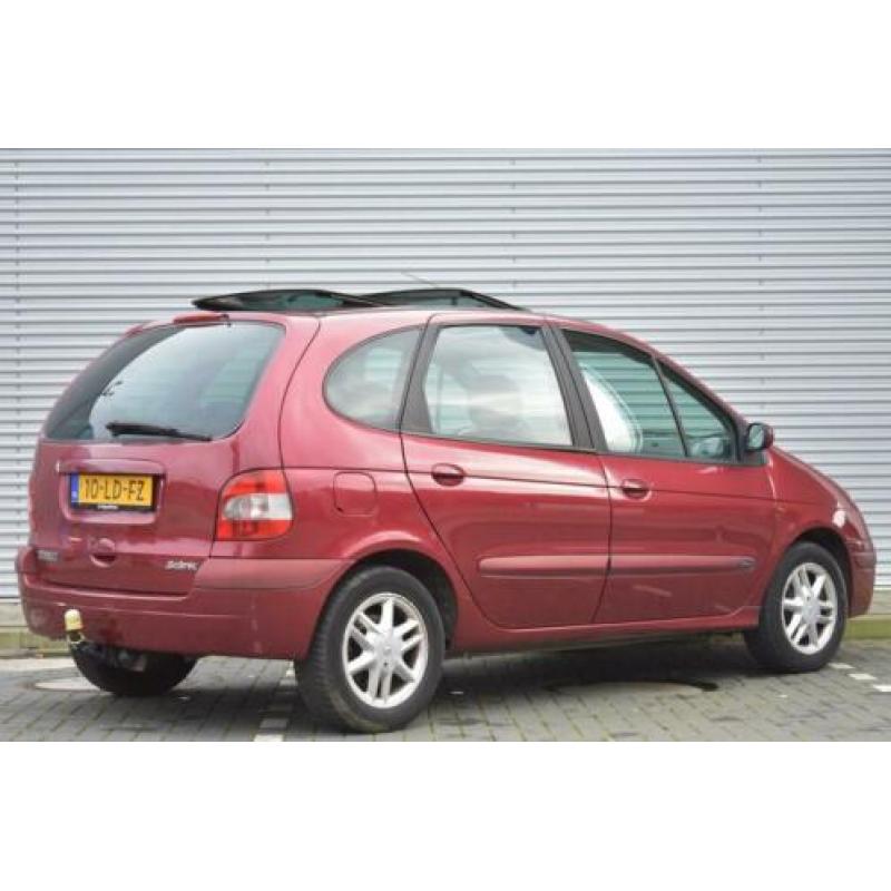 Renault Scénic 1.8-16V Expression Sport | APK | Dubbel Schui