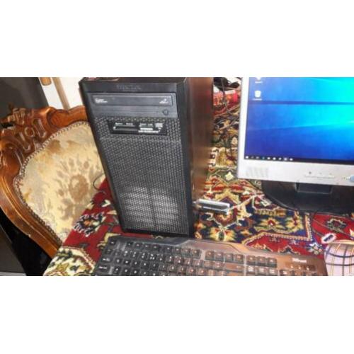 AMD FX (tm) - 4100 Quad-Core desktop , 3.60 Ghz kloksnelheid